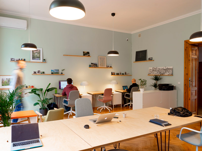 Organizar una oficina de trabajo: ¿cómo crear espacios diáfanos y agradables?